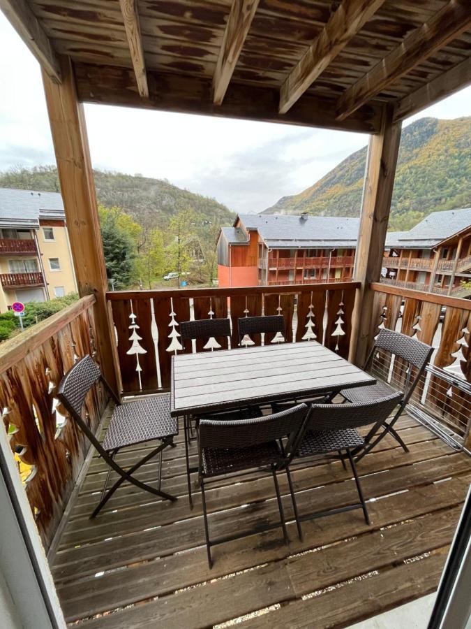 Joli Avec Terrasse Apartment Ax-les-Thermes